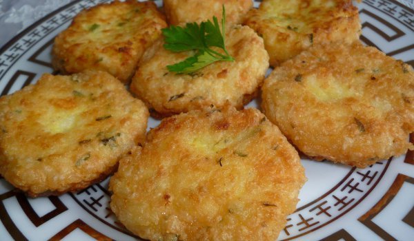 Оризови кюфтета със сирене