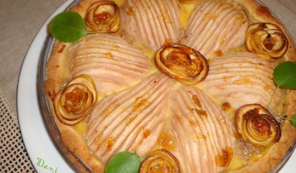 Пай с круши и крем