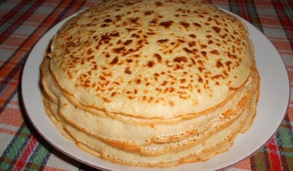 Палачинки с кисело мляко