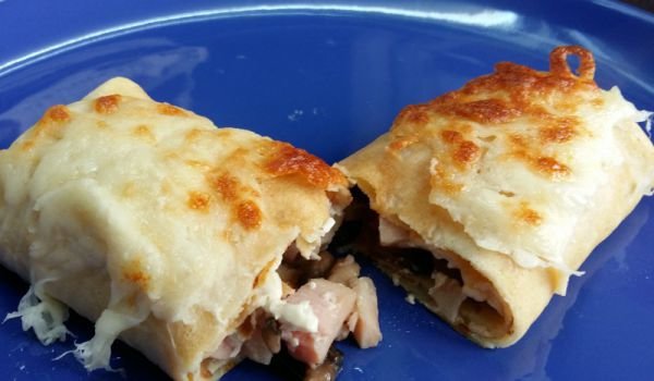 Палачинки с пушено пиле и гъби