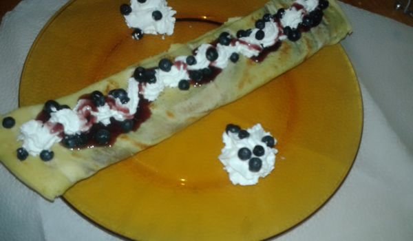 Палачинки със сметана и сладко