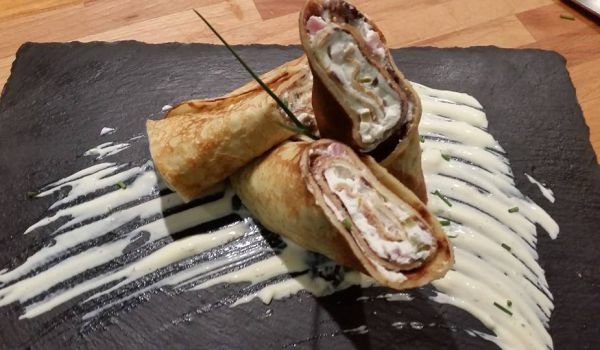 Палачинки със солена плънка
