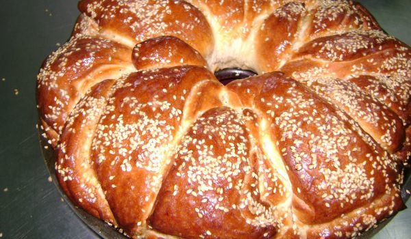 Памук питка с кашкавал и сусам