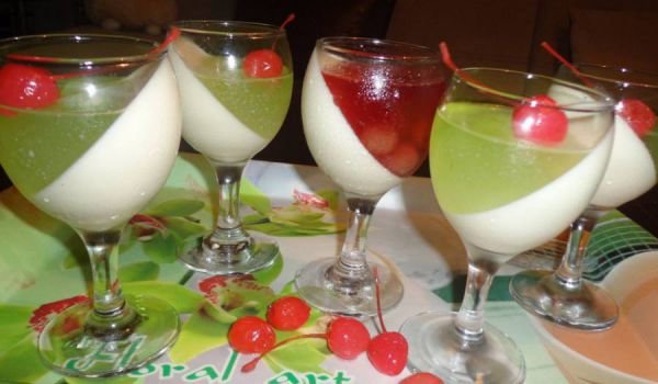 Панакота с алое в чашки