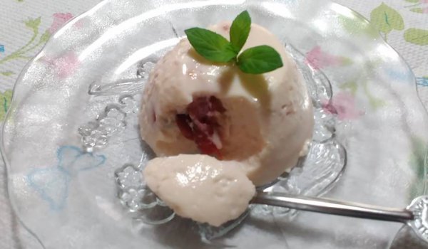 Панакота с череши