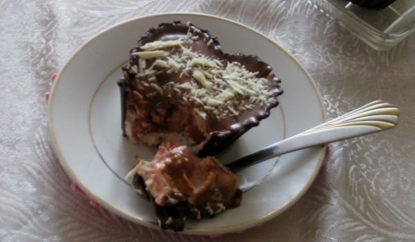 Панакота с мед и ягоди