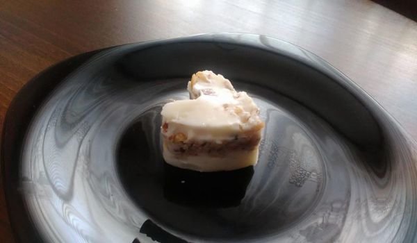 Панакота сърце с орехи