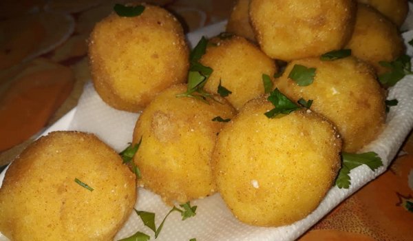 Паниран качамак с тофу