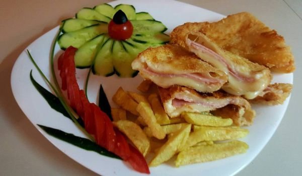 Паниран кашкавал с шунка