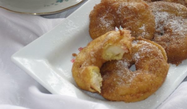 Панирани ябълкови пръстенчета