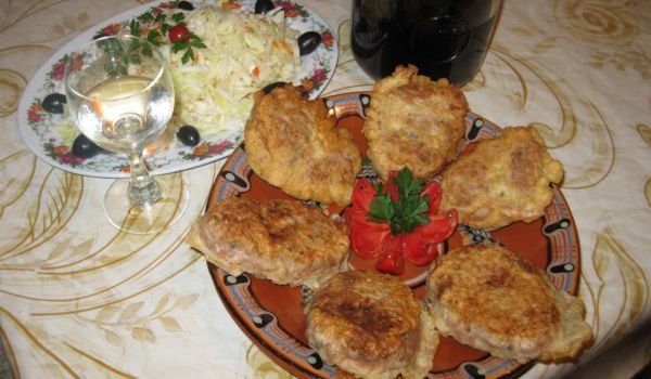 Панирани кюфтета с кашкавал