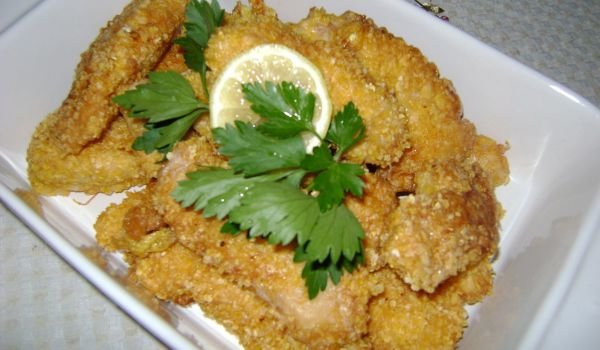 Панирани пилешки филенца с царевичен флейкс