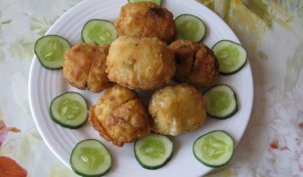Панирани пълнени картофи