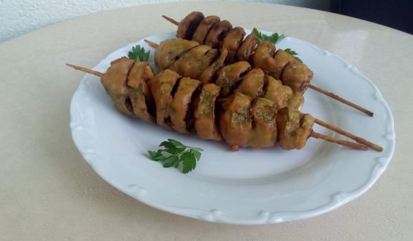 Панирани пържени тиквички на шишче