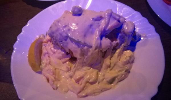 Панирано пилешко ролце със сметана