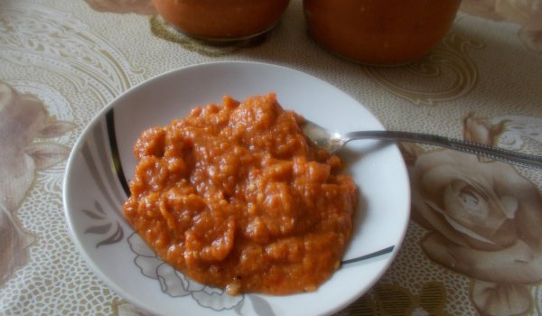 Пасиран сос от чушки, патладжан и домати