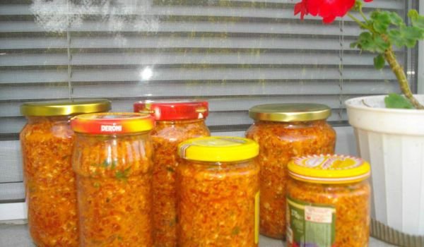 Пастет от печени чушки и сирене