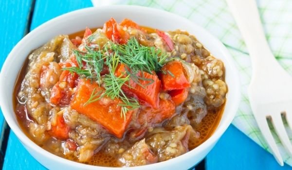 Пастет с патладжани и червени чушки