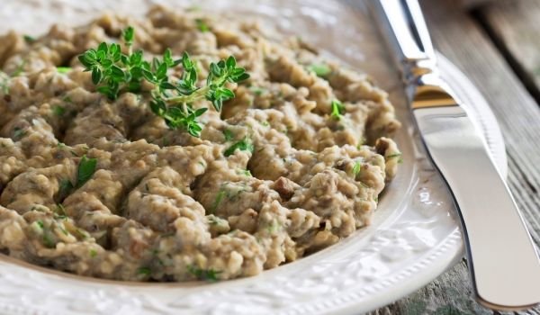 Пастет с патладжани, сирене и яйца