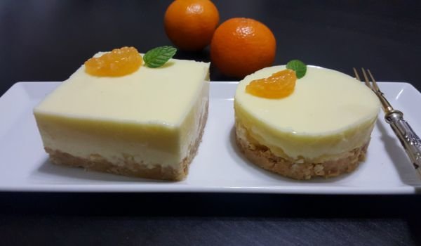 Пастички с кисело мляко и сок от мандарини