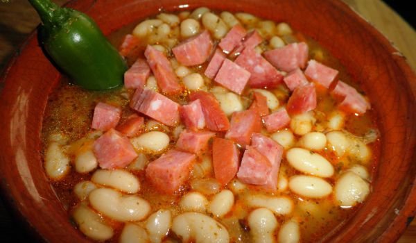 Печен боб в гювеч по дряновски