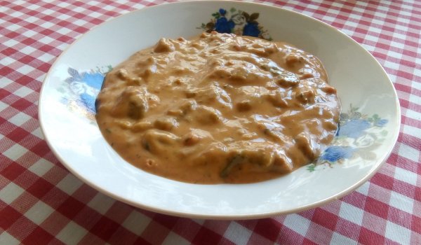 Печен червен пипер с прясно мляко