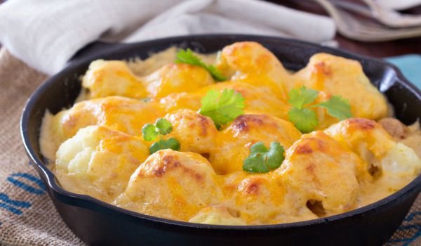 Печен карфиол с кисело мляко