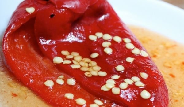 Печени чушки с мед и бадеми