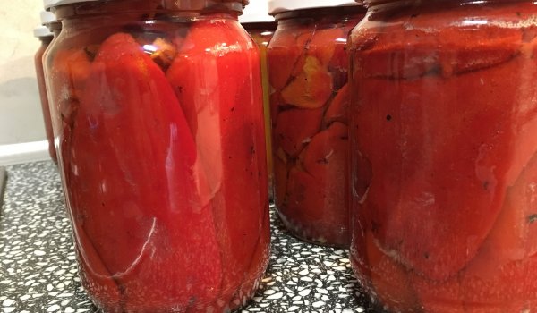 Печени чушки със синап в буркан