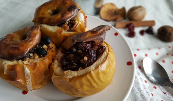 Печени Пълнени Ябълки