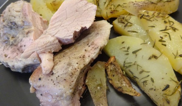 Печено свинско месо с картофи