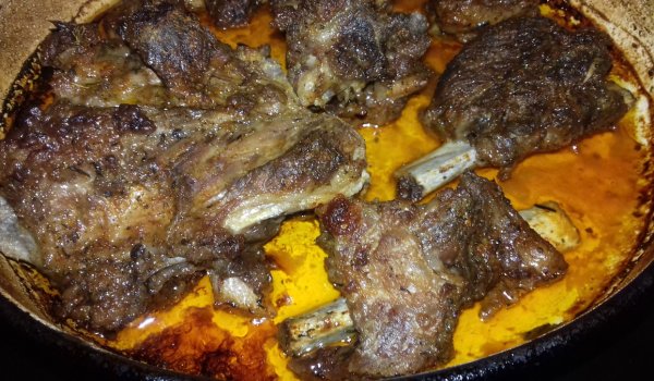 Печено свинско с горчица и подправки