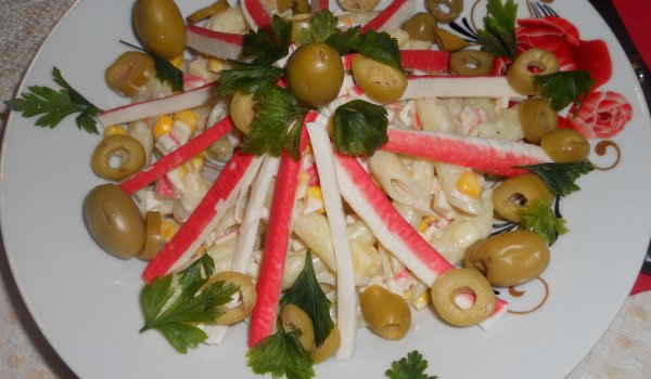 Пене ригате с рулца от раци и зеленчуци