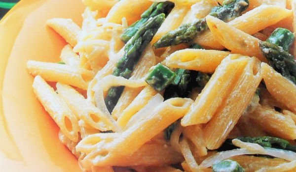 Пене с аспержи и овче сирене