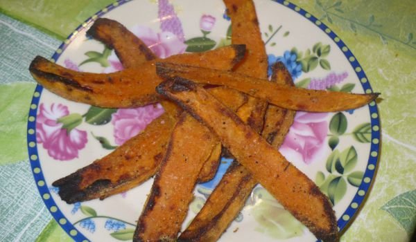 Пикантен пържен батат на фурна