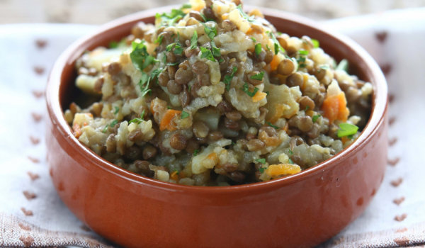 Пилаф с телешка кайма и леща