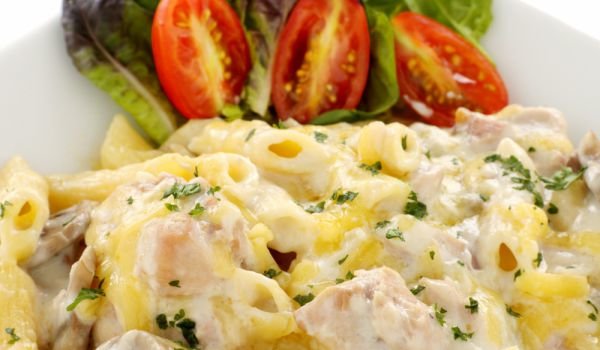 Пиле с гъби макарони