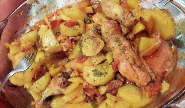Пиле с картофи за гладни