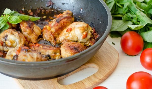 Пиле с маслини Класика