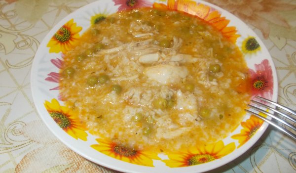 Пиле с ориз и грах