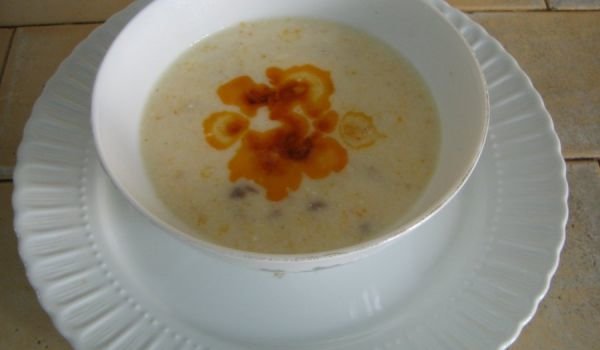 Пилешка супа с кисело мляко