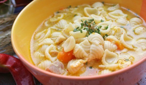 Пилешка супа с паста