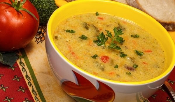 Пилешка супа със застройка
