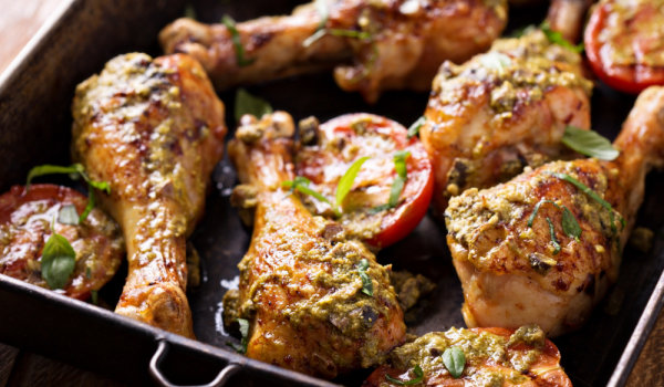 Пилешки бутчета в песто на фурна