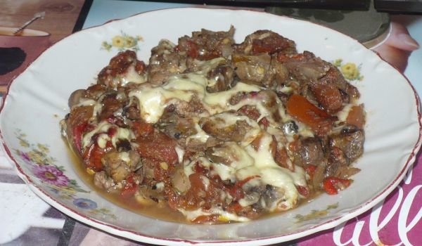 Пилешки дробчета с гъби и кашкавал на фурна