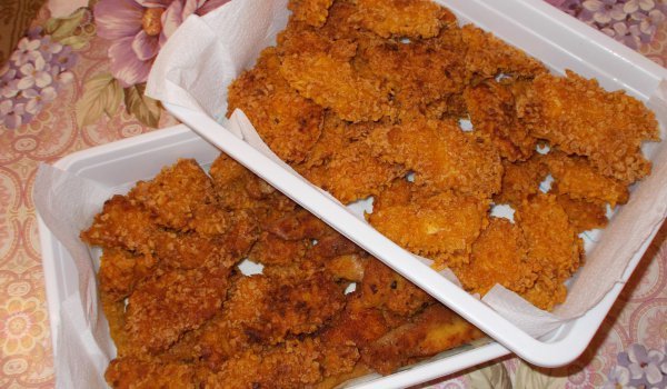 Пилешки филенца с бира и корнфлейкс