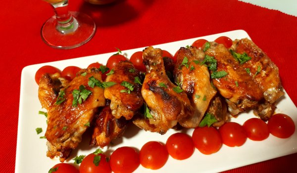 Пилешки крилца на фурна BBQ