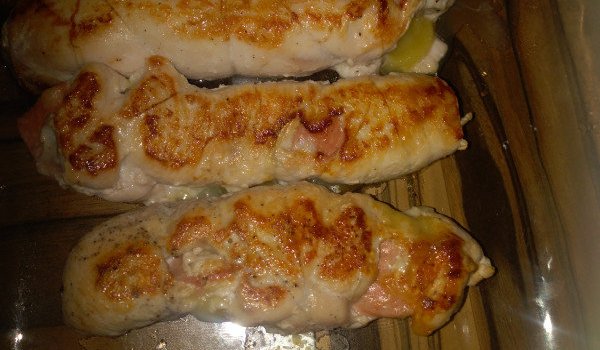 Пилешки руладини с кашкавал