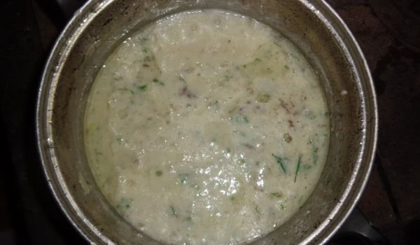 Пилешки сърца с бял сос