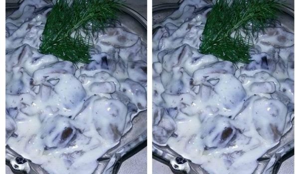 Пилешки сърца с печурки в сметанов сос